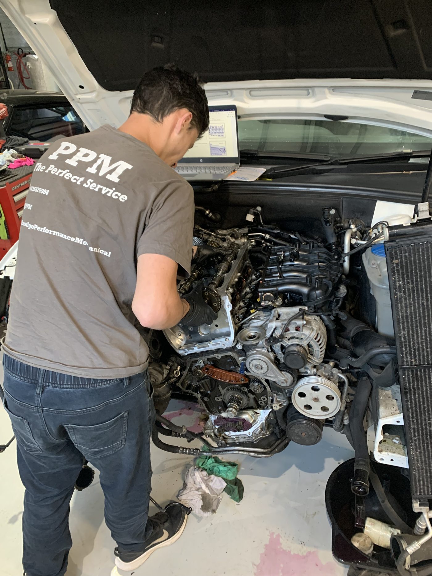Audi engine diagnostic and mechanical work